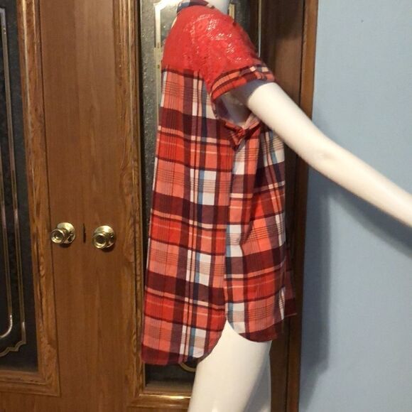 Absolutely Famous Top   - Picture 3 of 6